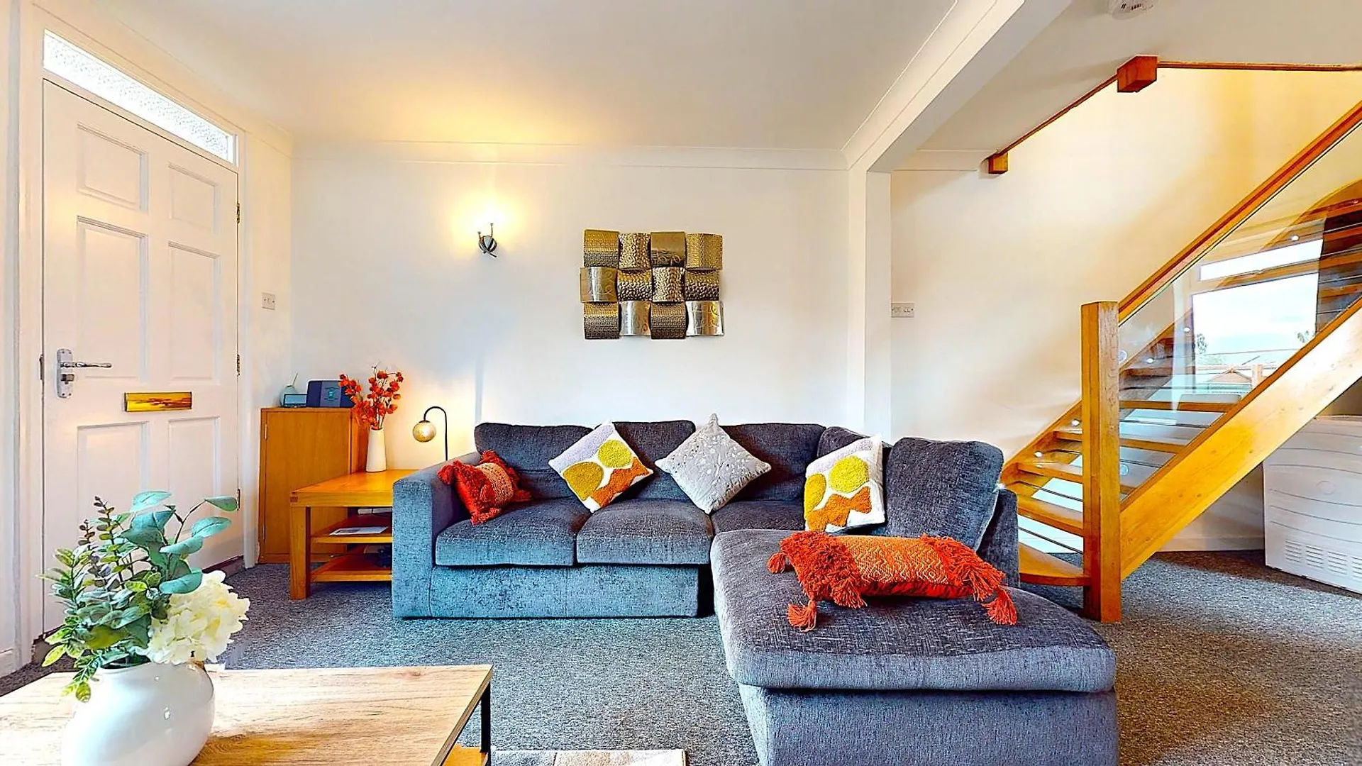 Sleeps 10, Free Parking, Close To Science Park, King Size Bed Milton  Milton (Cambridgeshire)